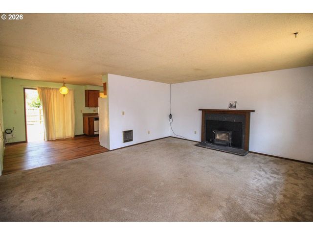 1873 Ne 10TH Ave, Hillsboro, OR 97124