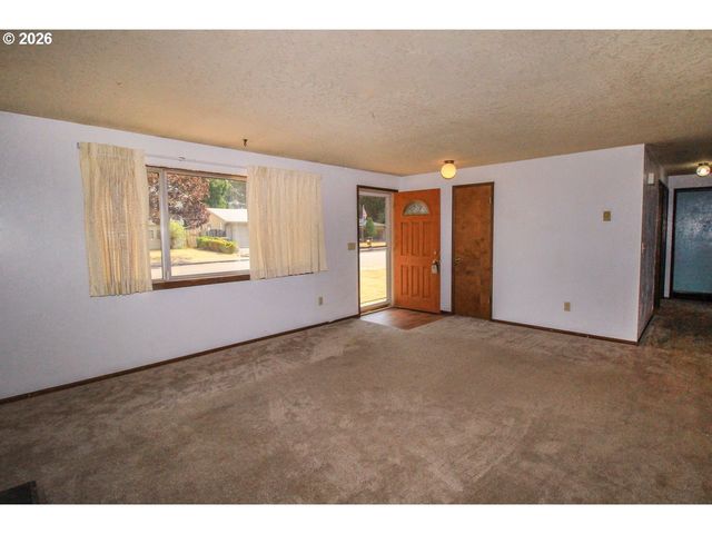 1873 Ne 10TH Ave, Hillsboro, OR 97124
