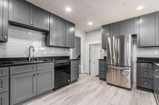 6425 S Sunbury Road, Westerville, OH 43081