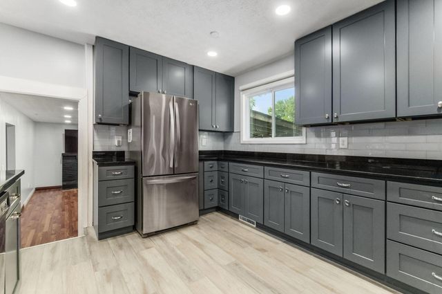 6425 S Sunbury Road, Westerville, OH 43081