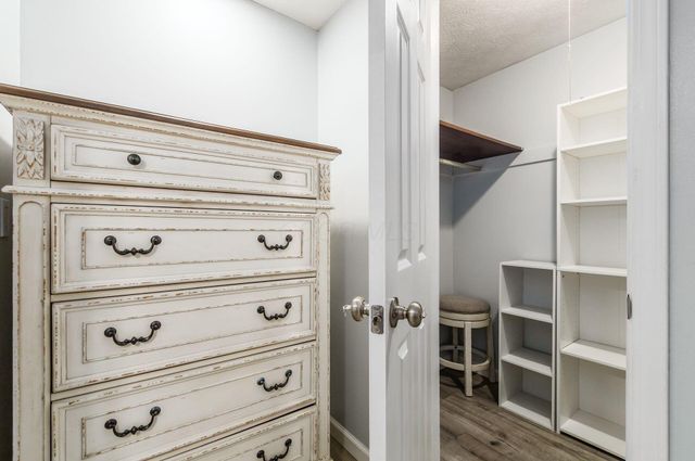 6425 S Sunbury Road, Westerville, OH 43081