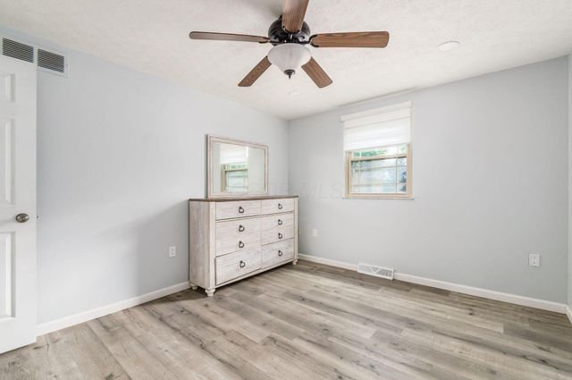 6425 S Sunbury Road, Westerville, OH 43081