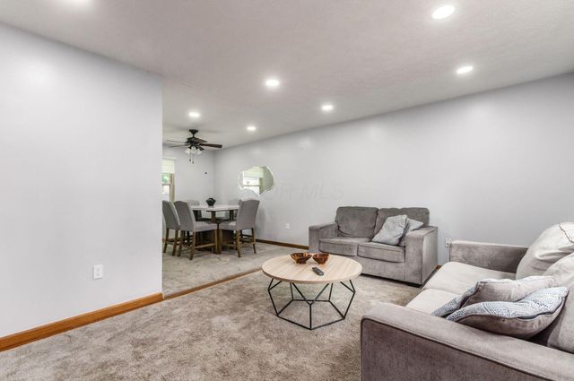 6425 S Sunbury Road, Westerville, OH 43081