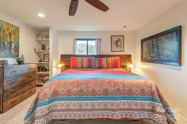 1 Parkway Loop Road, Asheville, NC 28803