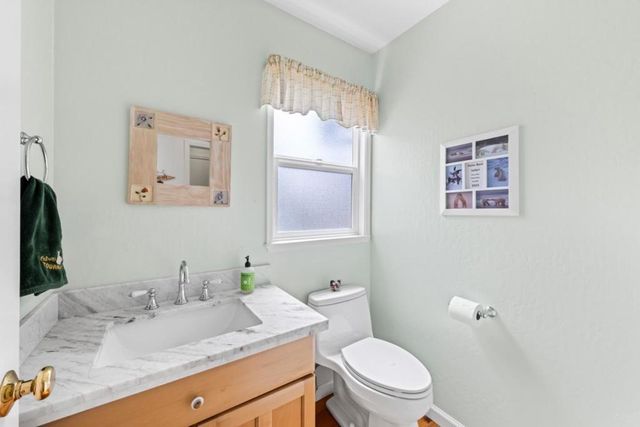 10230 Whiskey Hill Lane, Gilroy, CA 95020