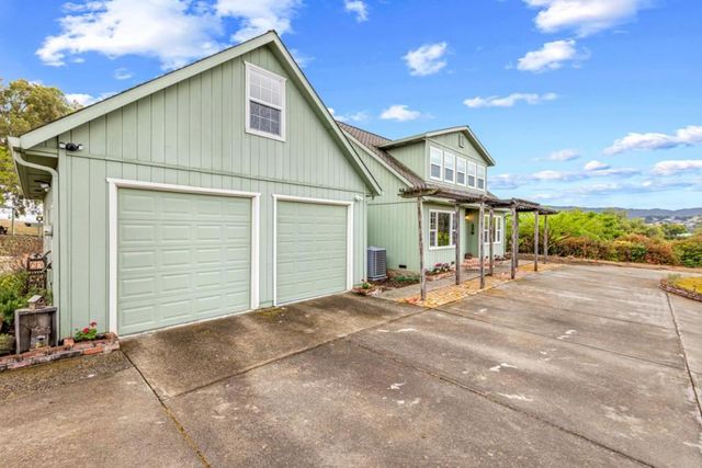 10230 Whiskey Hill Lane, Gilroy, CA 95020