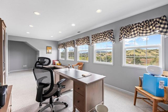 10230 Whiskey Hill Lane, Gilroy, CA 95020