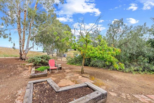 10230 Whiskey Hill Lane, Gilroy, CA 95020
