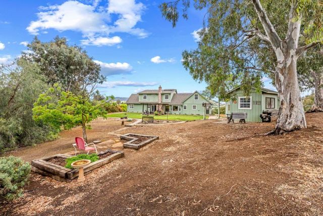 10230 Whiskey Hill Lane, Gilroy, CA 95020