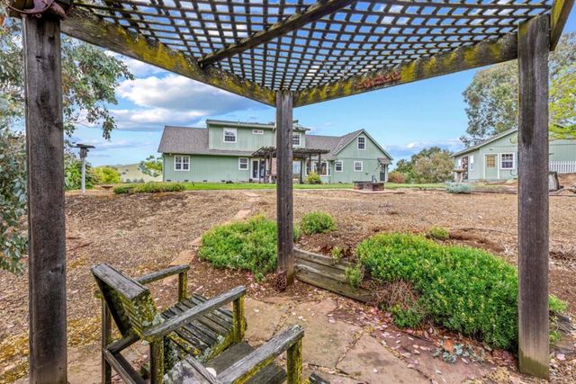 10230 Whiskey Hill Lane, Gilroy, CA 95020