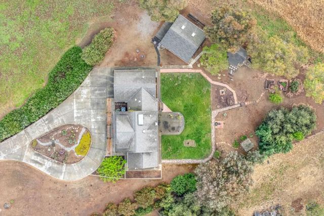 10230 Whiskey Hill Lane, Gilroy, CA 95020