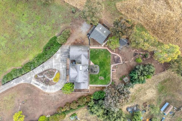10230 Whiskey Hill Lane, Gilroy, CA 95020
