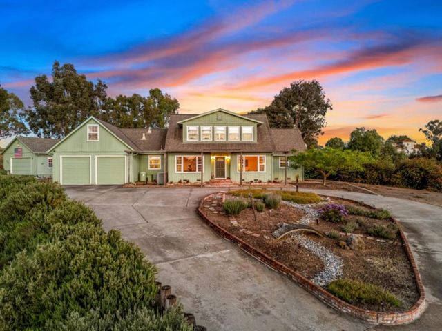 10230 Whiskey Hill Lane, Gilroy, CA 95020