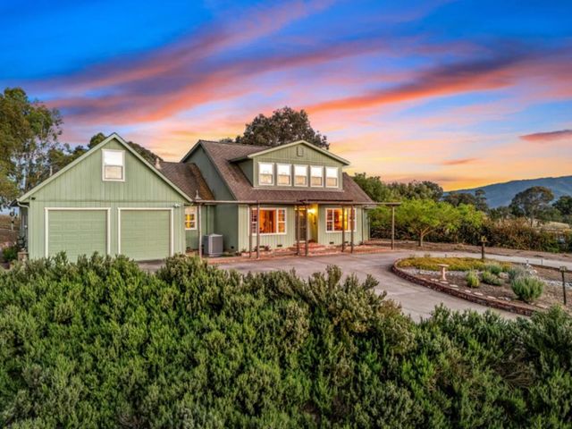10230 Whiskey Hill Lane, Gilroy, CA 95020