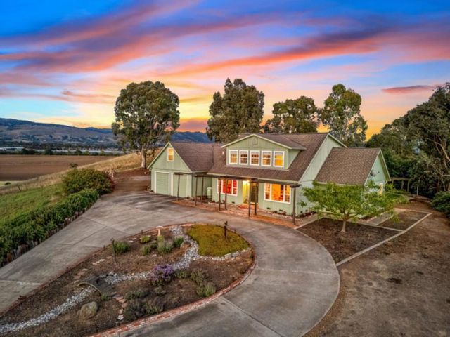 10230 Whiskey Hill Lane, Gilroy, CA 95020