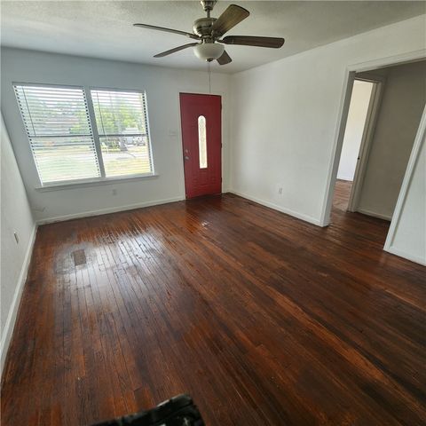 1209 Miami Dr, Corpus Christi, TX 78404