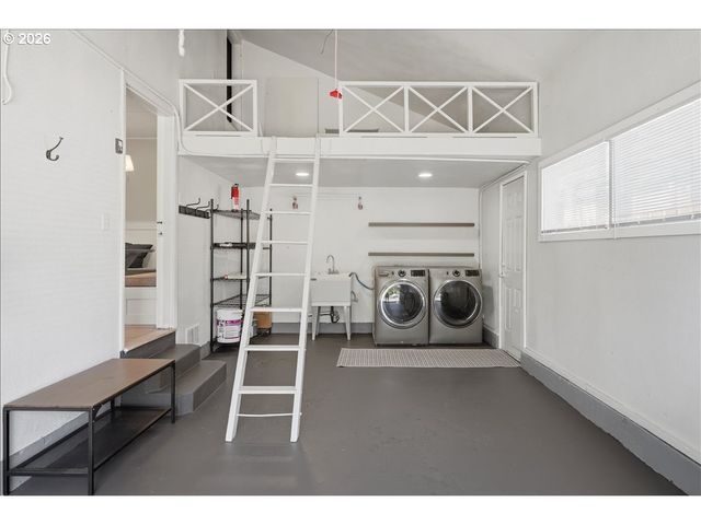 3205 Ne 79TH Ave, Portland, OR 97213