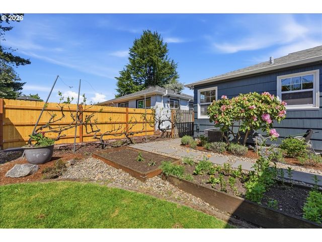 3205 Ne 79TH Ave, Portland, OR 97213