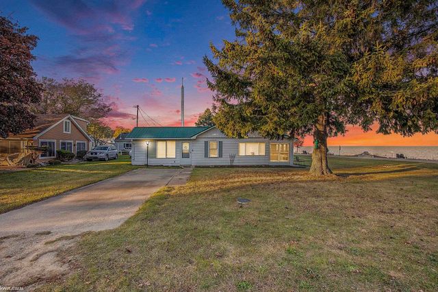 3453 Shoreview Drive, Deckerville, MI 48427