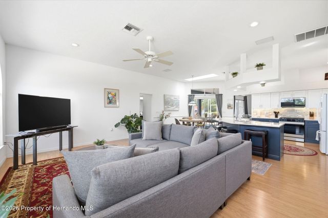 6101 Krista Drive, Spring Hill, FL 34609