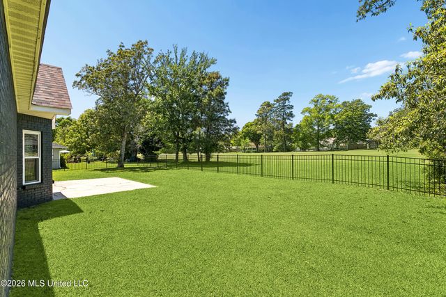 57143 E Diamondhead Drive, Diamondhead, MS 39525