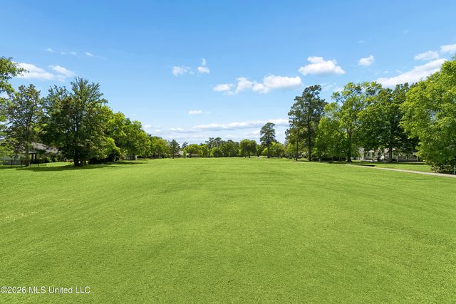 57143 E Diamondhead Drive, Diamondhead, MS 39525