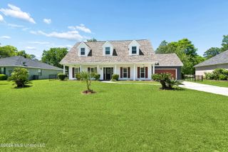 57143 E Diamondhead Drive, Diamondhead, MS 39525