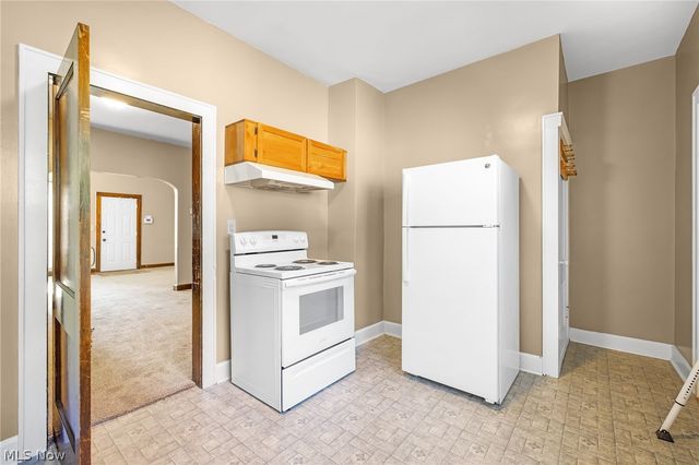909 Brown Avenue NW, Canton, OH 44703