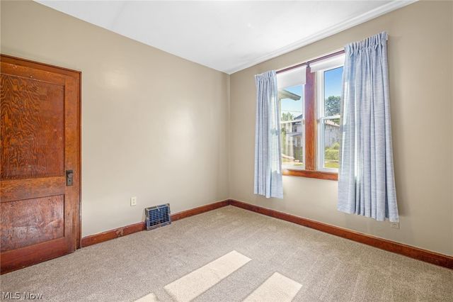 909 Brown Avenue NW, Canton, OH 44703