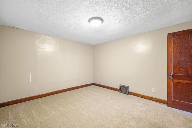 909 Brown Avenue NW, Canton, OH 44703