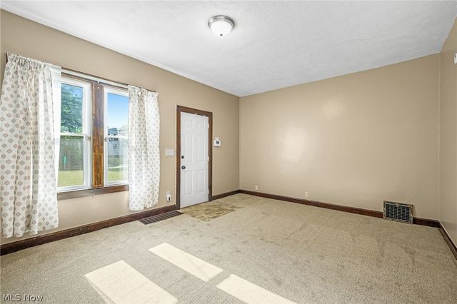 909 Brown Avenue NW, Canton, OH 44703
