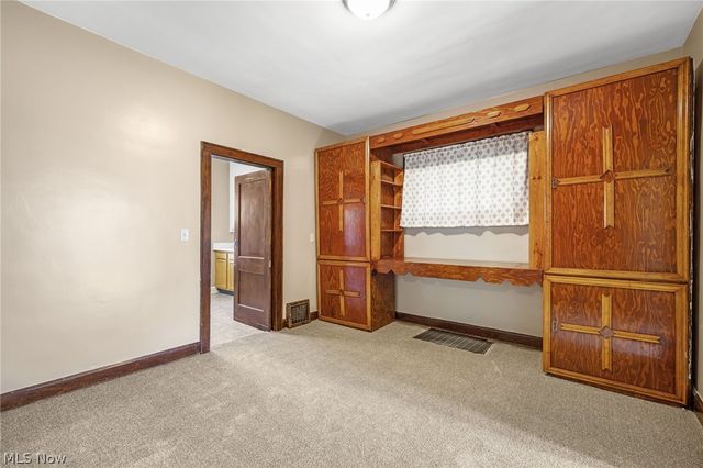 909 Brown Avenue NW, Canton, OH 44703