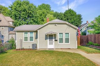 909 Brown Avenue NW, Canton, OH 44703