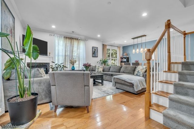 23 Tory Jack Ter, South Bound Brook Boro, NJ 08880
