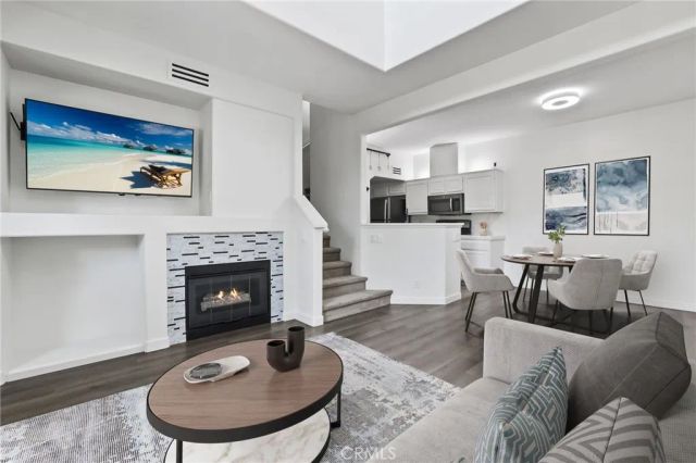 7906 E Monte Carlo, Anaheim Hills, CA 92808