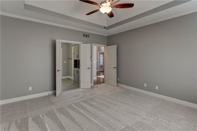 1907 NE Parks Summit Boulevard, Lee's Summit, MO 64064