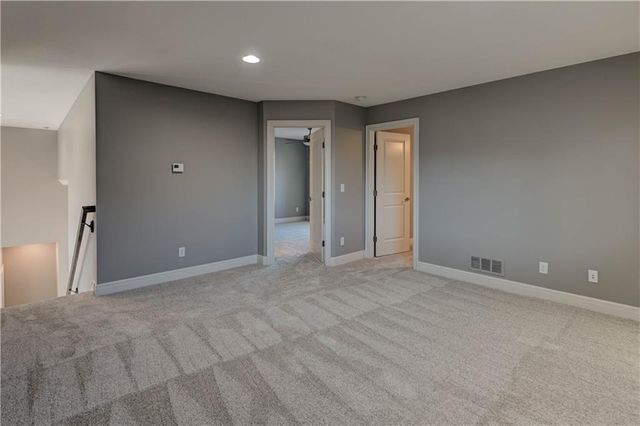 1907 NE Parks Summit Boulevard, Lee's Summit, MO 64064