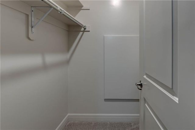 1907 NE Parks Summit Boulevard, Lee's Summit, MO 64064