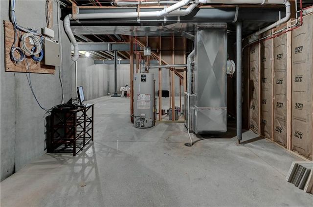 1907 NE Parks Summit Boulevard, Lee's Summit, MO 64064