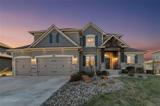 1907 NE Parks Summit Boulevard, Lee's Summit, MO 64064