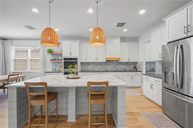 19308 BREYNIA DRIVE, Lutz, FL 33558