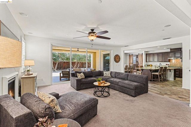 2722 Reddington Way, Brentwood, CA 94513