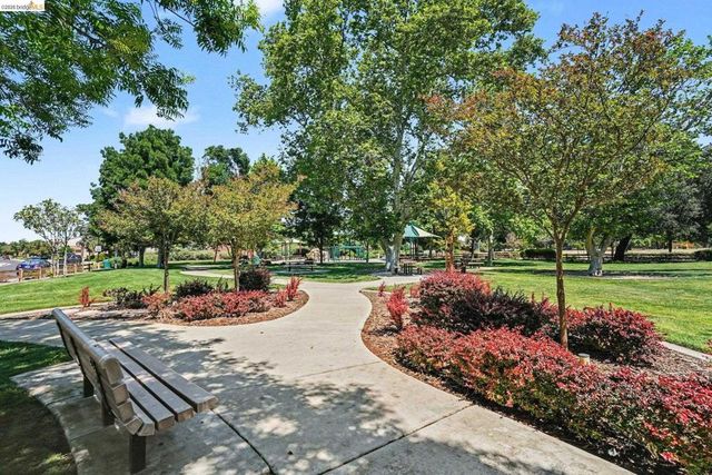 2722 Reddington Way, Brentwood, CA 94513
