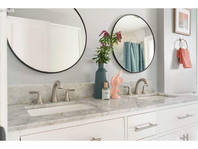 5111 Se 42ND Ave, Portland, OR 97206