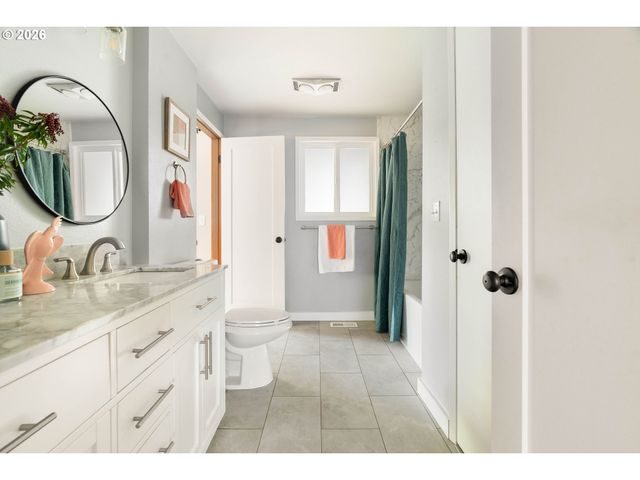 5111 Se 42ND Ave, Portland, OR 97206