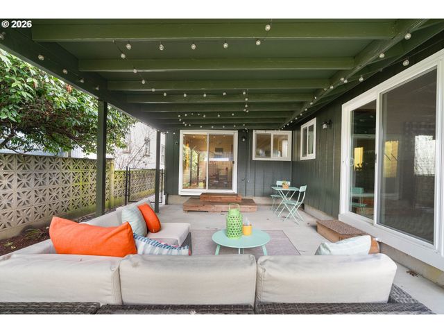 5111 Se 42ND Ave, Portland, OR 97206