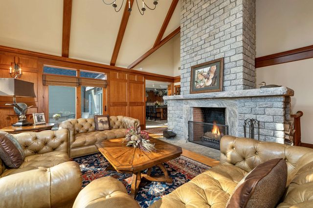 9 Quinn Road, Hancock, NH 03449