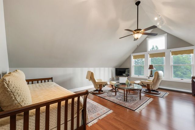 9 Quinn Road, Hancock, NH 03449