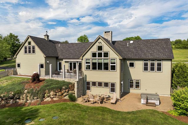 9 Quinn Road, Hancock, NH 03449