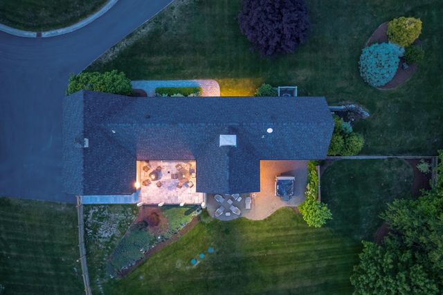9 Quinn Road, Hancock, NH 03449